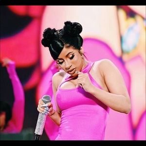 Meet your Posher, Sanai